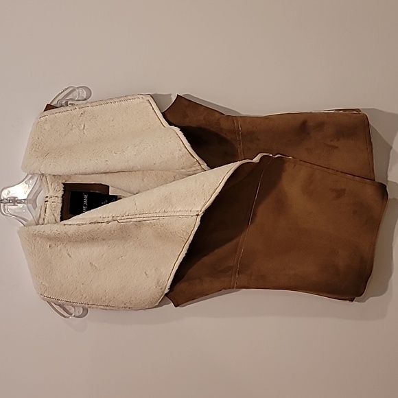 Me Jane Jackets & Blazers - Me Jane, Faux fur vest, sz S